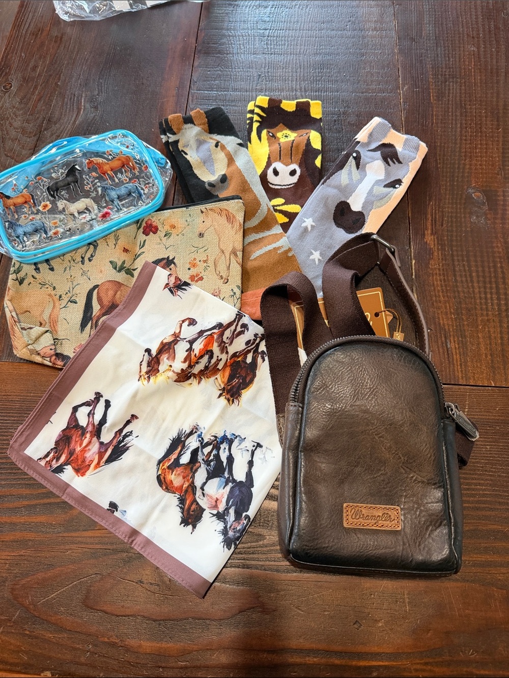 Wrangler Brown Leather Crossbody w/ Horse Bundle